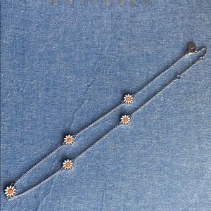 Pura Vida Daisy Chocker